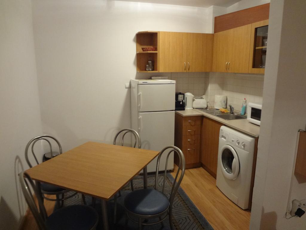 Deluxe Apartments ปอมโปโรโว ภายนอก รูปภาพ